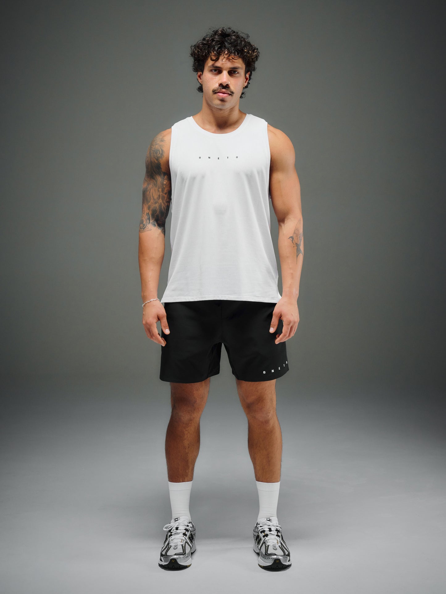 Arc Singlet - White