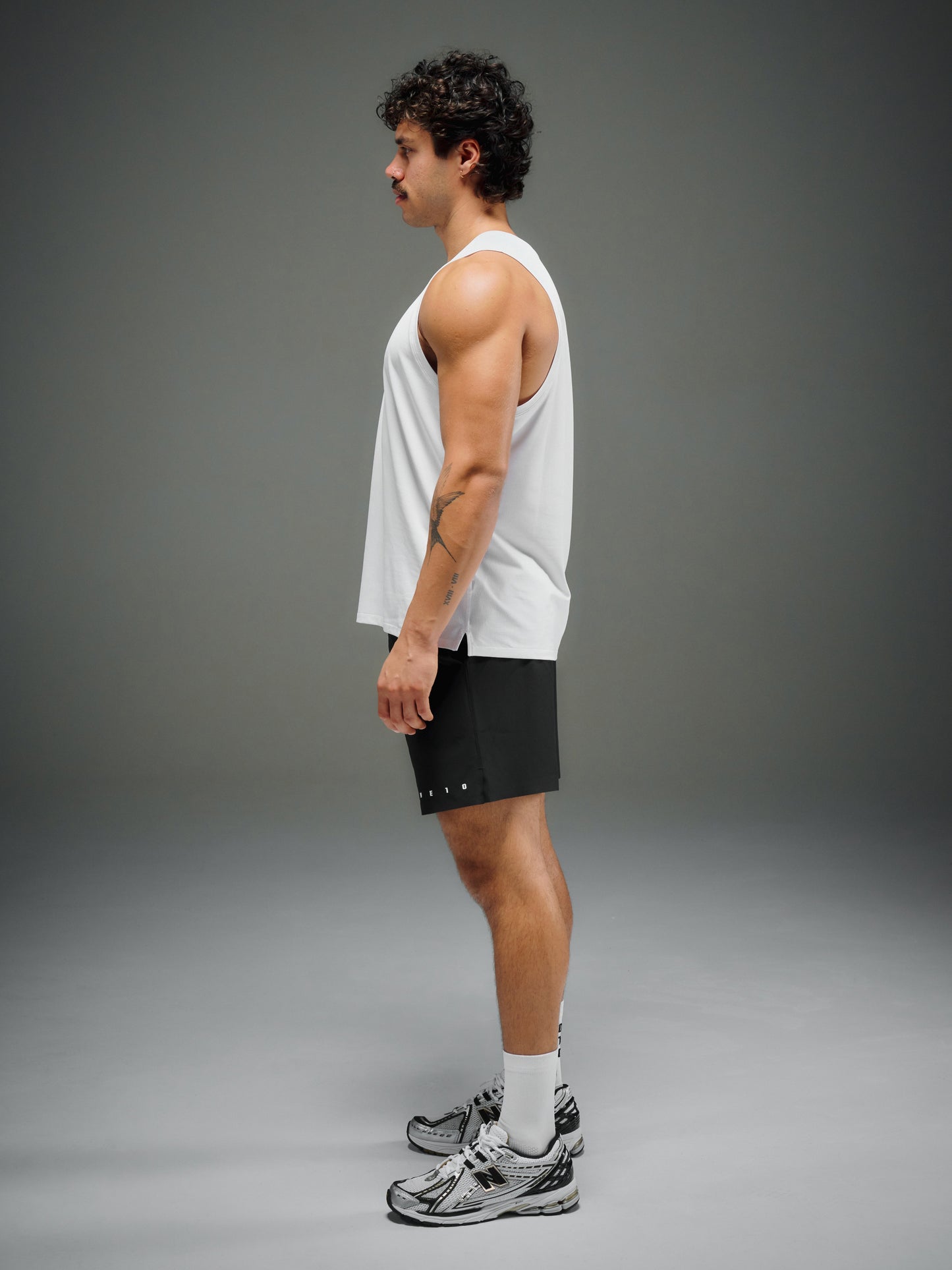 Arc Singlet - White