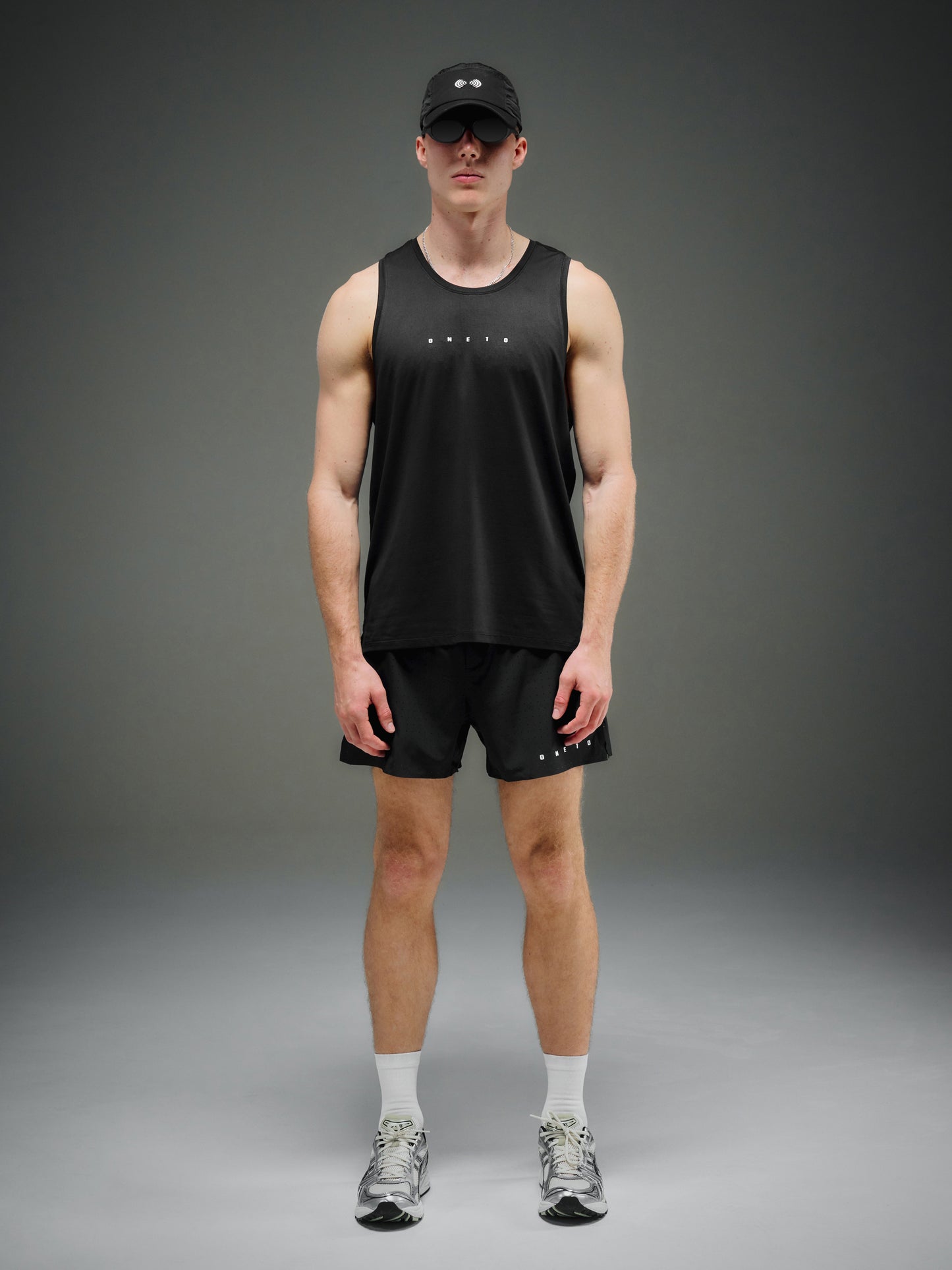 Arc Singlet - Black