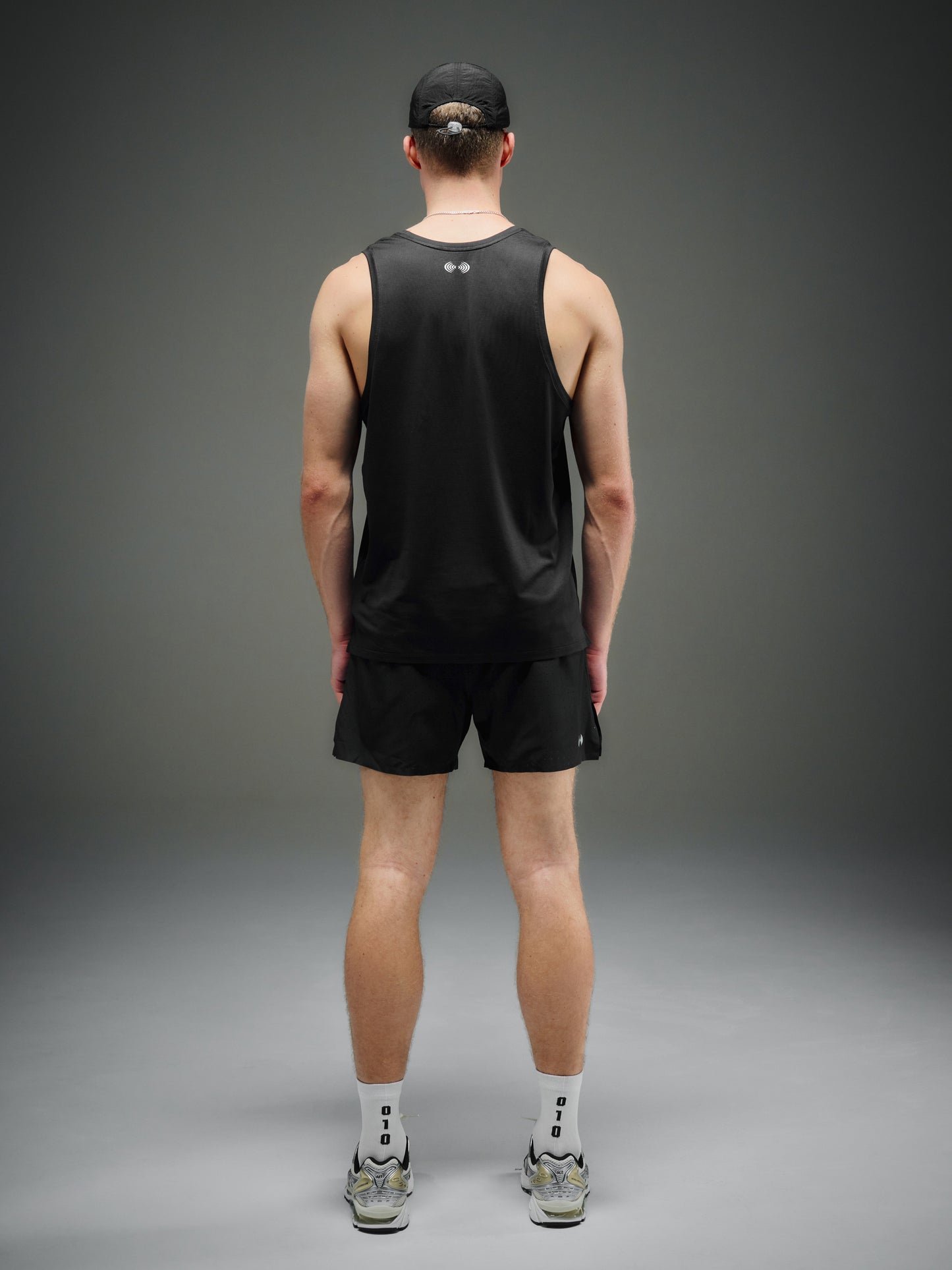 Arc Singlet - Black
